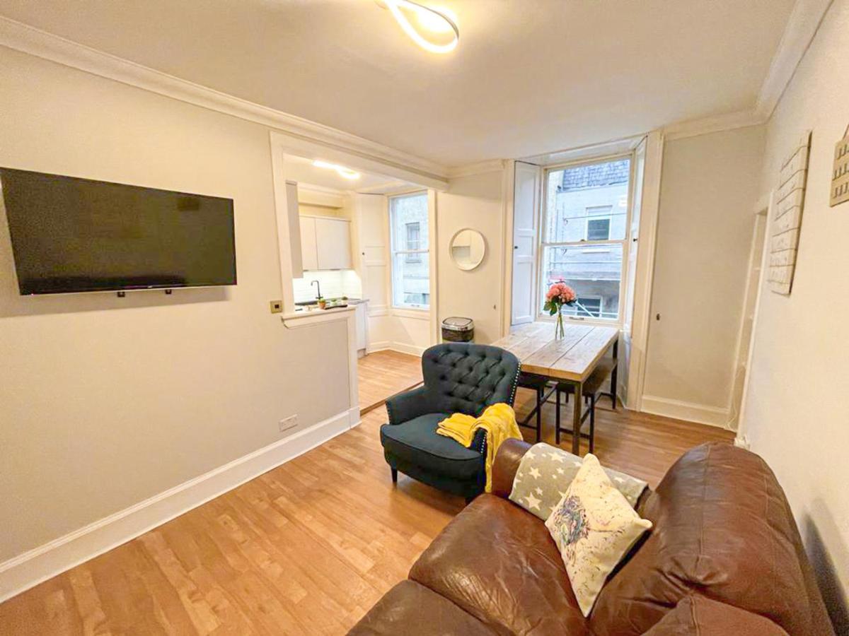 Rose Street'S Hidden Treasure- 2Bed Newly Refurbished Apt EDI Exterior photo